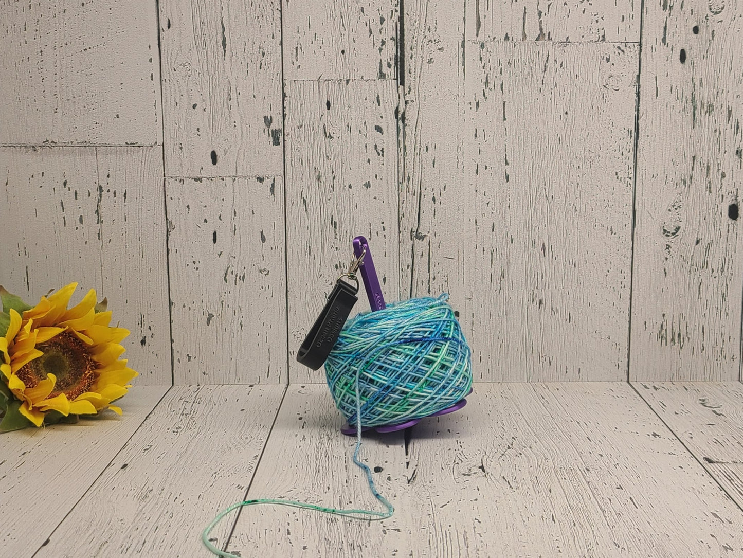 Individual yarn cake holder