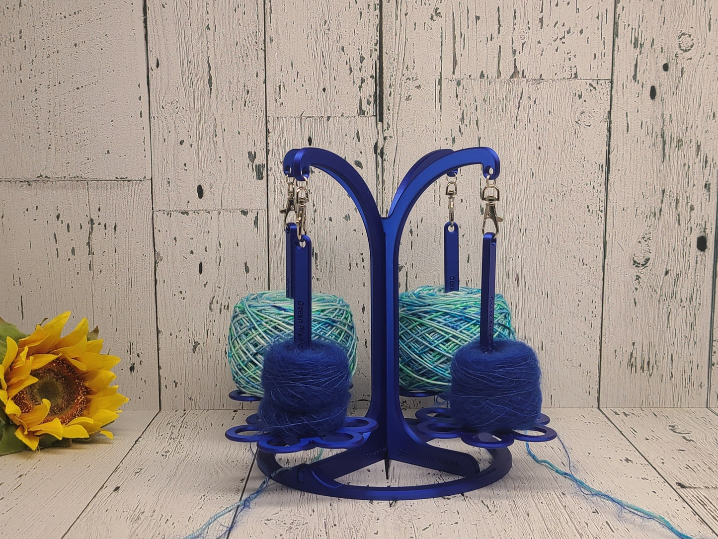 4 - Yarn Minder Stand - 4 yarn cake holder