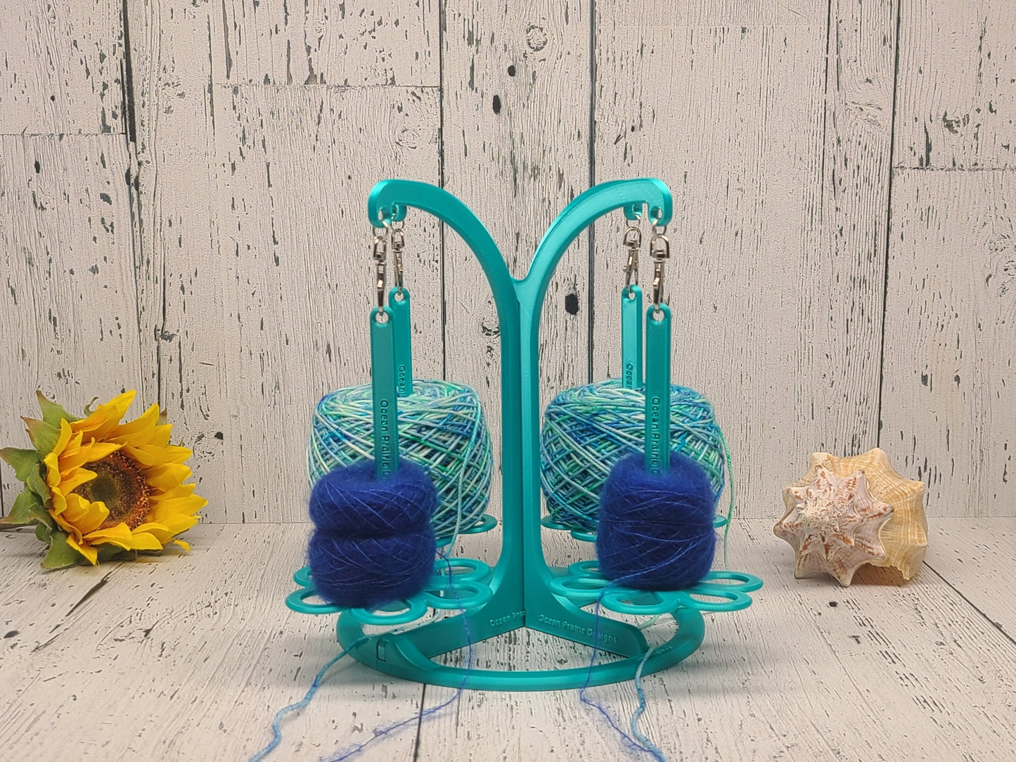 4 - Yarn Minder Stand - 4 yarn cake holder